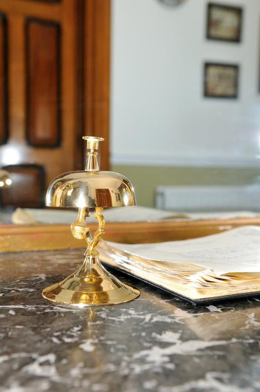 Balmoral Guest House Дарлингтън Екстериор снимка